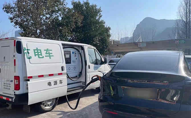 桓台汽车搭电