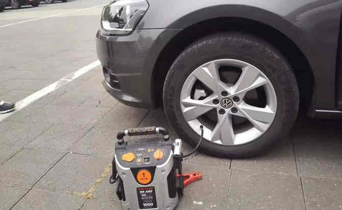 桓台汽车搭电案例